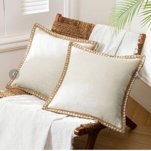 NIB Phantoscope Farmhouse Throw Pillow Covers – Pack of 2 (20x20)